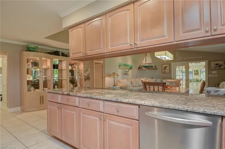 700  106th N AVE, Naples, FL 34108