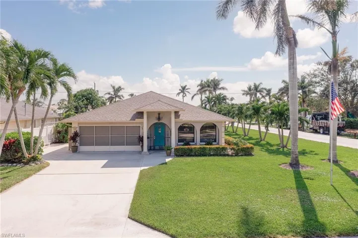 700  106th N AVE, Naples, FL 34108
