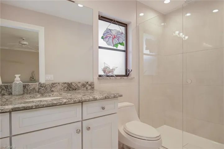 700  106th N AVE, Naples, FL 34108