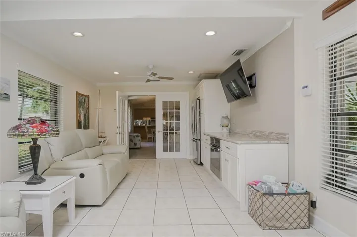 700  106th N AVE, Naples, FL 34108