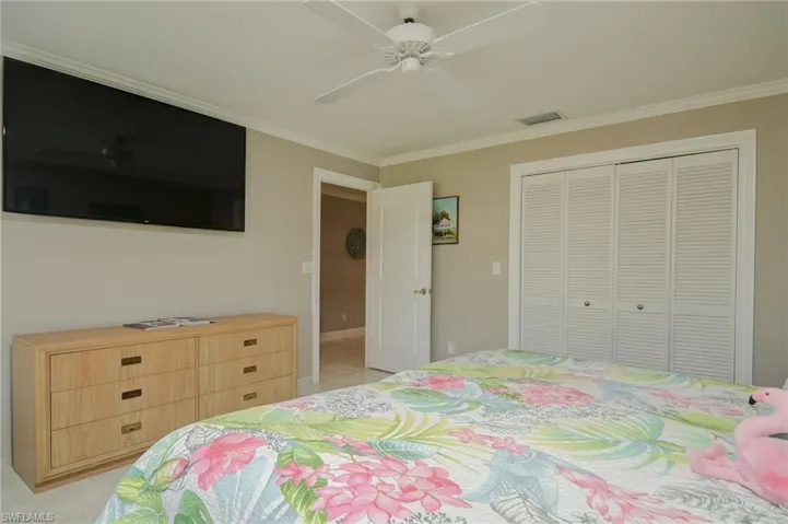 700  106th N AVE, Naples, FL 34108