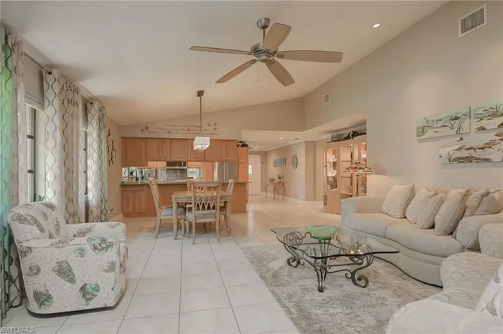 700  106th N AVE, Naples, FL 34108