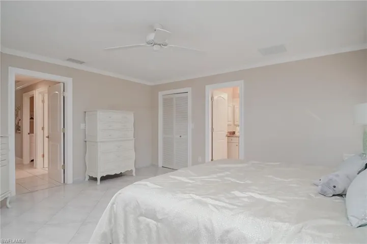 700  106th N AVE, Naples, FL 34108
