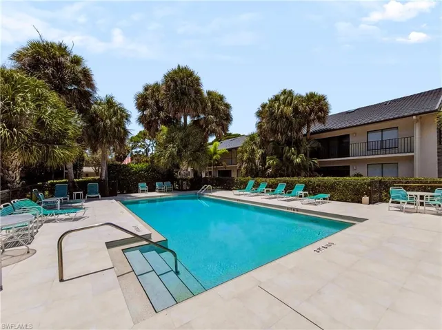 3370 10th St N 1304, Naples, Florida 34103