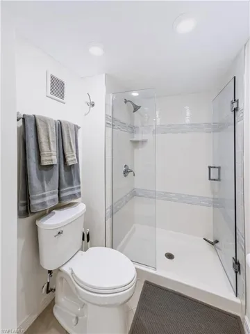 3370 10th St N 1304, Naples, Florida 34103