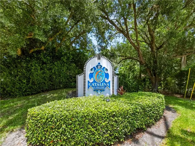 3370 10th St N 1304, Naples, Florida 34103