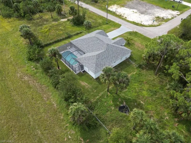 Birds eye view of property