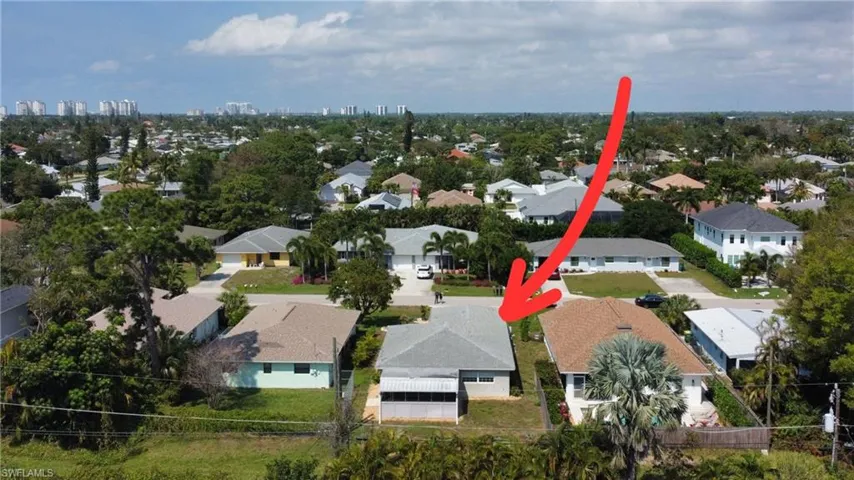728  92nd N AVE, Naples, FL 34108