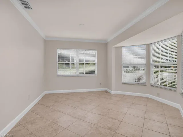 728  92nd N AVE, Naples, FL 34108