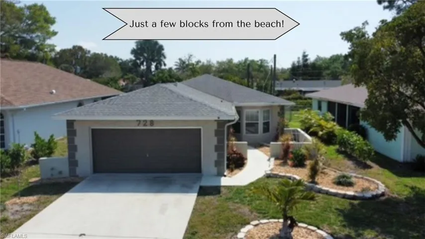 728  92nd N AVE, Naples, FL 34108