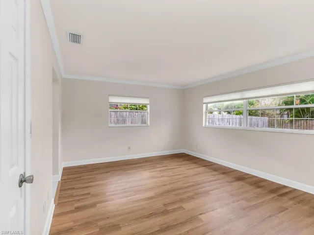 728  92nd N AVE, Naples, FL 34108