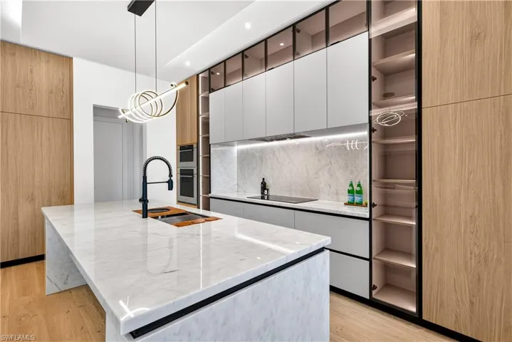 2949 Cypress St, Naples, Florida 34112