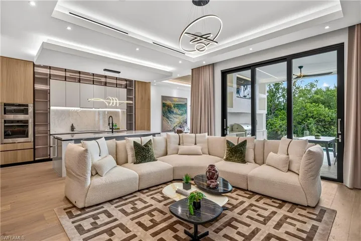 2949 Cypress St, Naples, Florida 34112