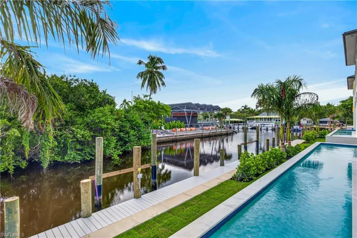 2949 Cypress St, Naples, Florida 34112
