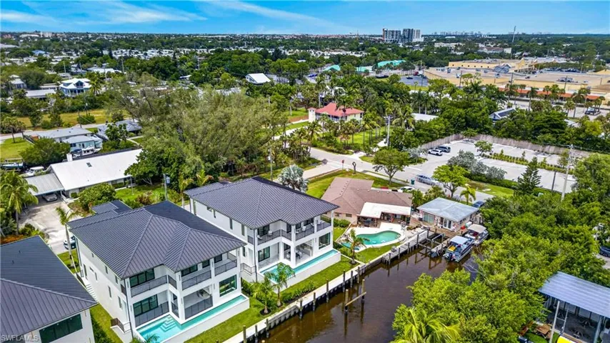 2949 Cypress St, Naples, Florida 34112