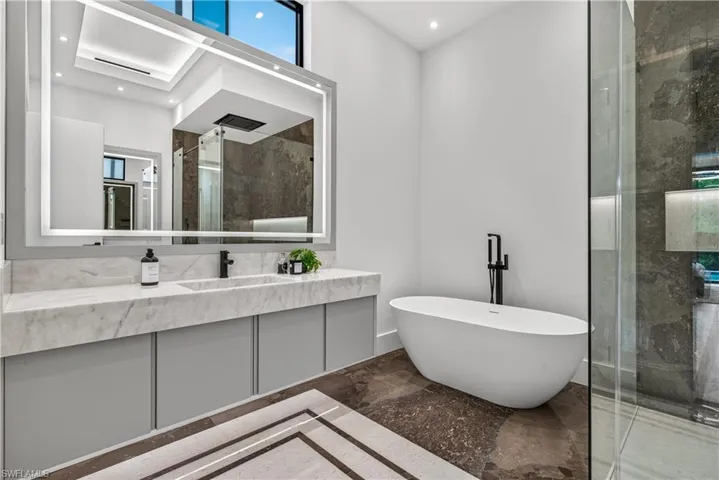 2949 Cypress St, Naples, Florida 34112