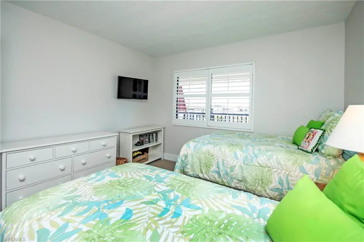 2nd bedroom Suite