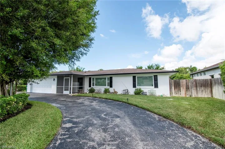 59 Wickliffe Dr, Naples, Florida 34110