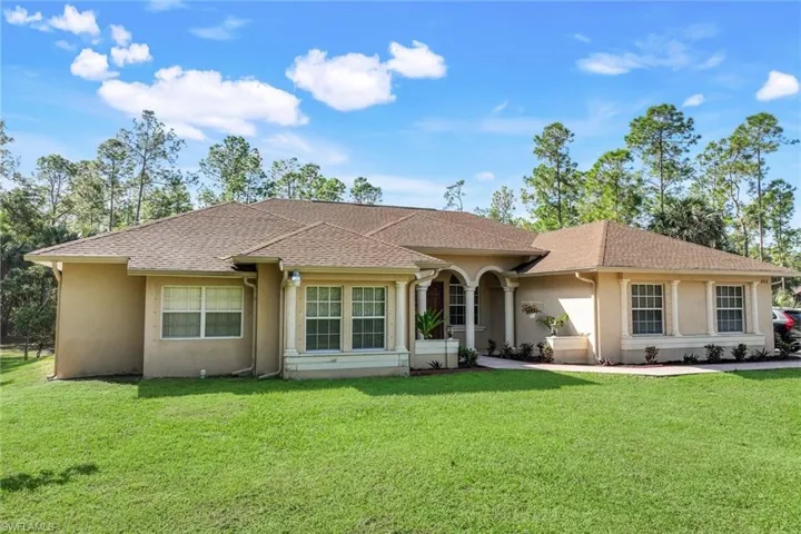 3460  6th SE AVE, Naples, FL 34117
