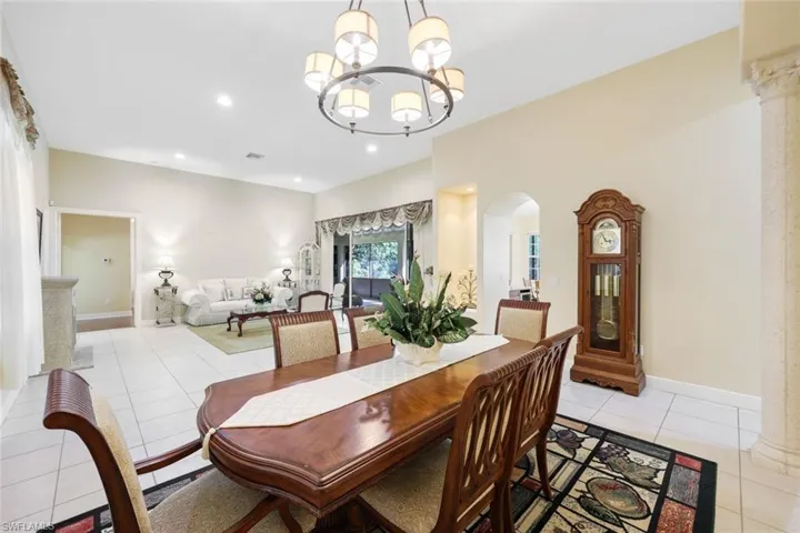 3460  6th SE AVE, Naples, FL 34117