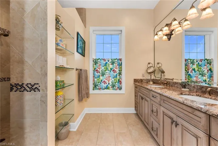 167 San Salvador St, Naples, Florida 34113
