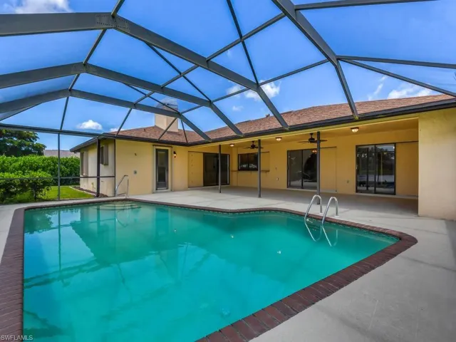 700 Astarias Cir, Fort Myers, Florida 33919