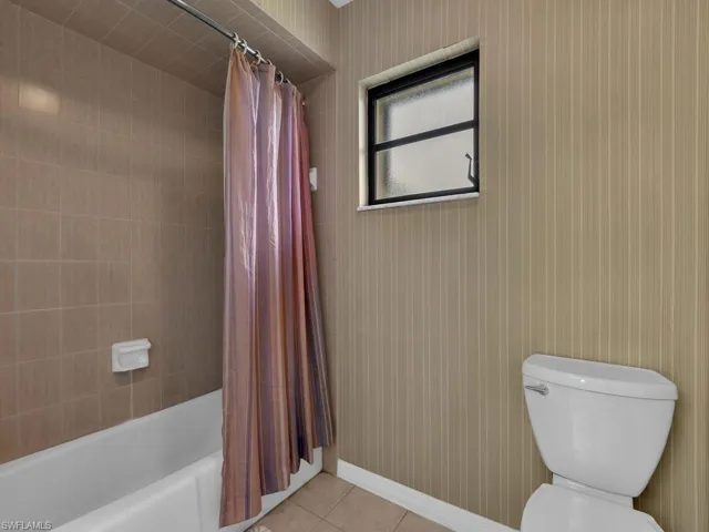 700 Astarias Cir, Fort Myers, Florida 33919