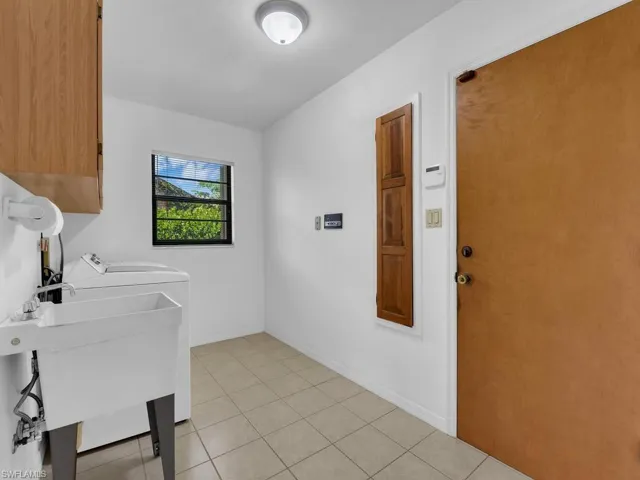 700 Astarias Cir, Fort Myers, Florida 33919