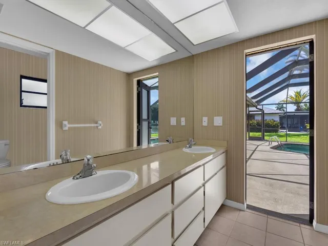 700 Astarias Cir, Fort Myers, Florida 33919