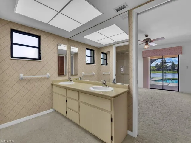 700 Astarias Cir, Fort Myers, Florida 33919
