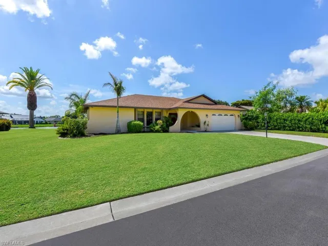 700 Astarias Cir, Fort Myers, Florida 33919