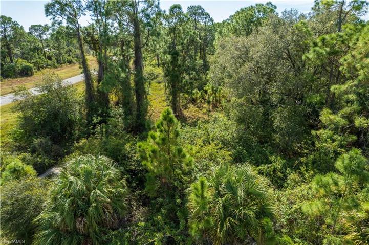 6002  COACH  LN, Labelle, FL 33935