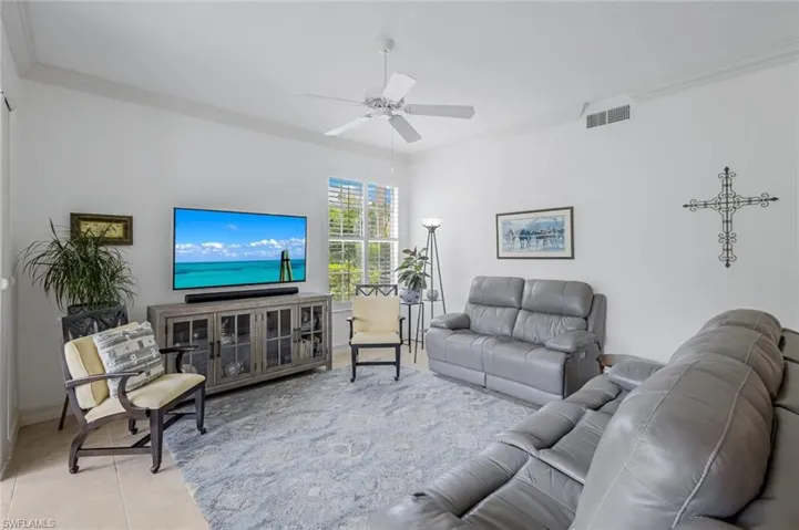 1570  Clermont  DR, Naples, FL 34109