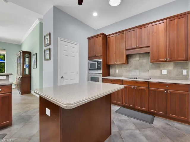 Cooktop & Wall Oven/Microwave