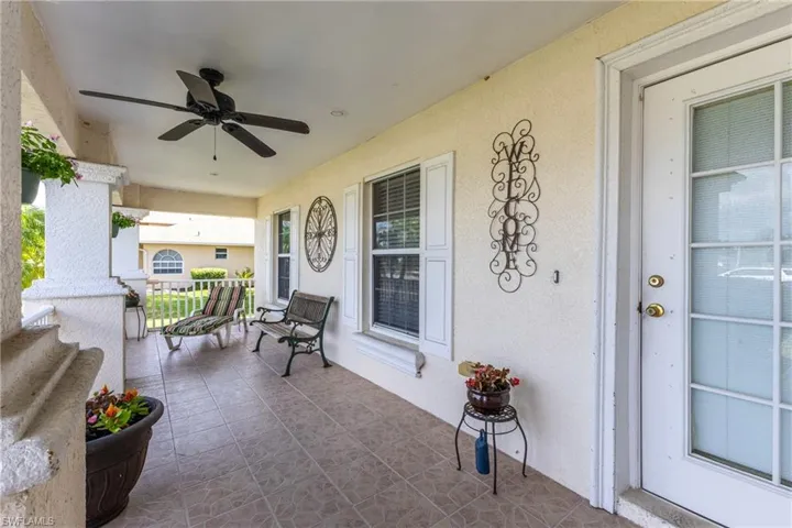 Porch with a ceiling fan