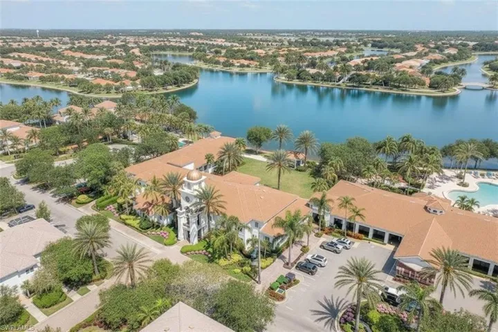 6112 Towncenter Cir, Naples, Florida 34119