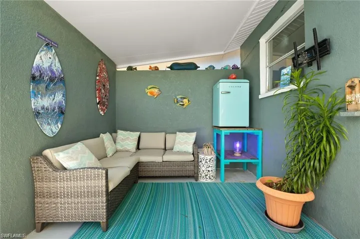 1262  Carlene  AVE, Fort Myers, FL 33901