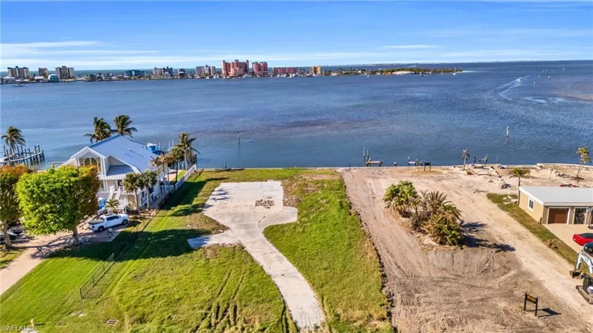 Waterfront land parcel featuring direct water access