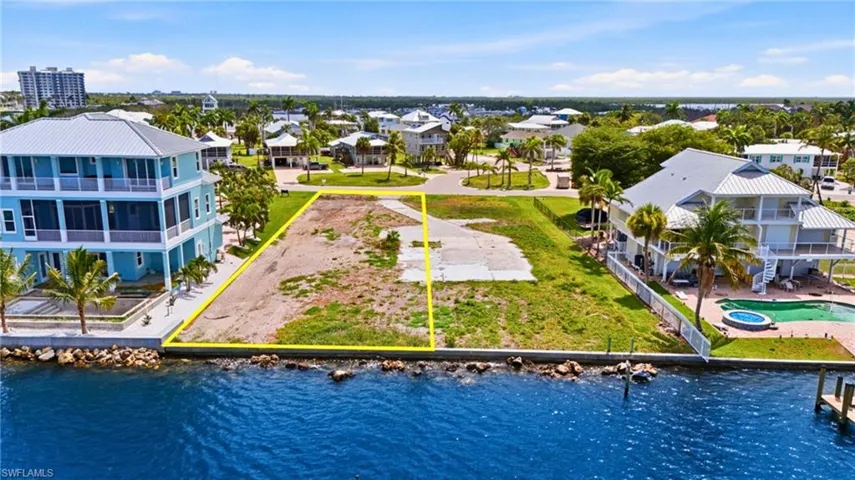Waterfront residential lot with direct water access
