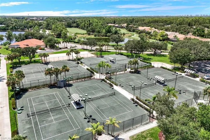 6128  Manchester  PL, Naples, FL 34110