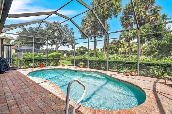 6128  Manchester  PL, Naples, FL 34110