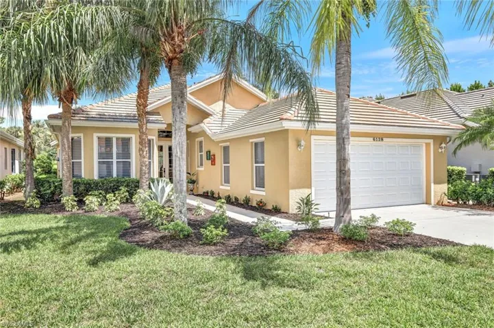 6128  Manchester  PL, Naples, FL 34110