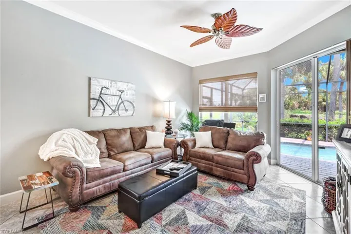 6128  Manchester  PL, Naples, FL 34110