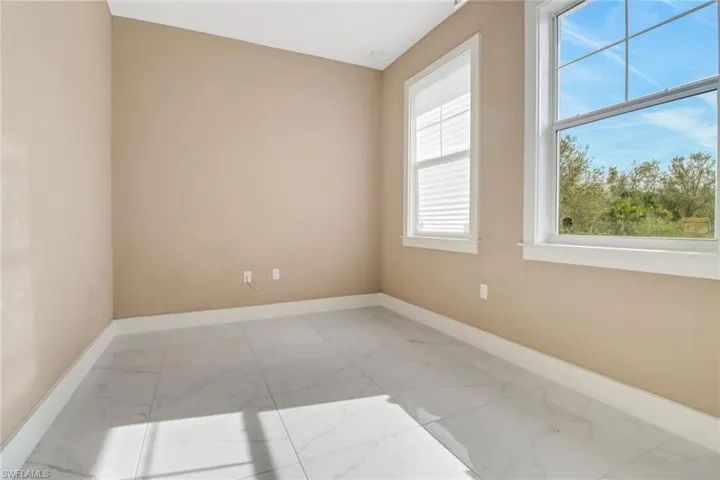 Tiled den / office / flex room