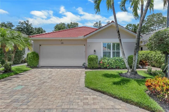 128 Livermore Ln, Naples, Florida 34119