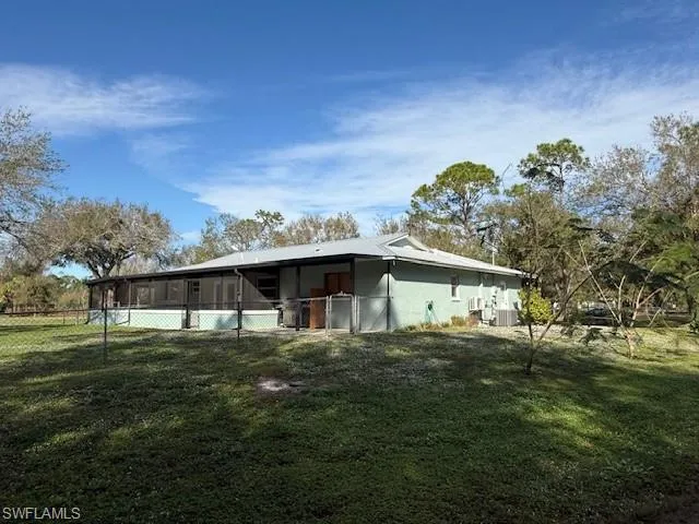 19481  Pine Echo  RD, North Fort Myers, FL 33917