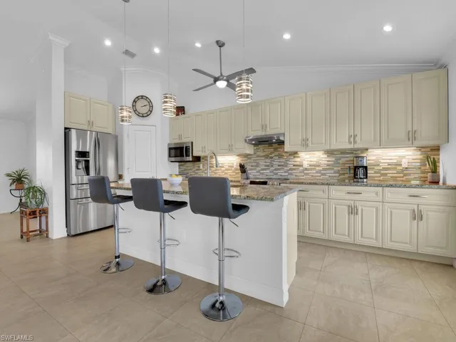 290  Shady Hollow W BLVD, Naples, FL 34120