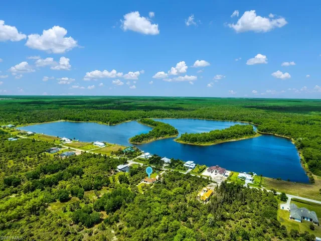 290  Shady Hollow W BLVD, Naples, FL 34120