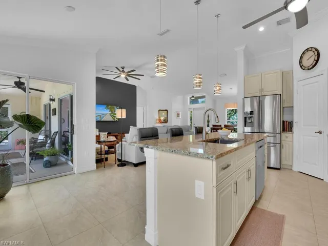 290  Shady Hollow W BLVD, Naples, FL 34120