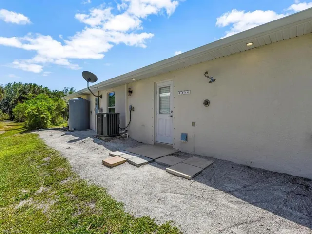 290  Shady Hollow W BLVD, Naples, FL 34120